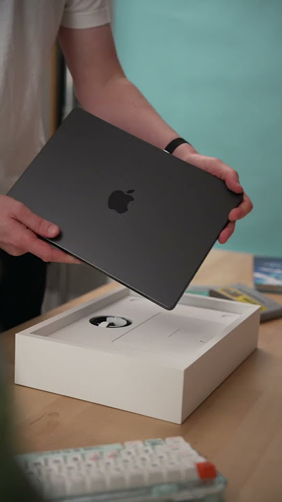 M4 MacBook Pro in space black is stunning 🖤