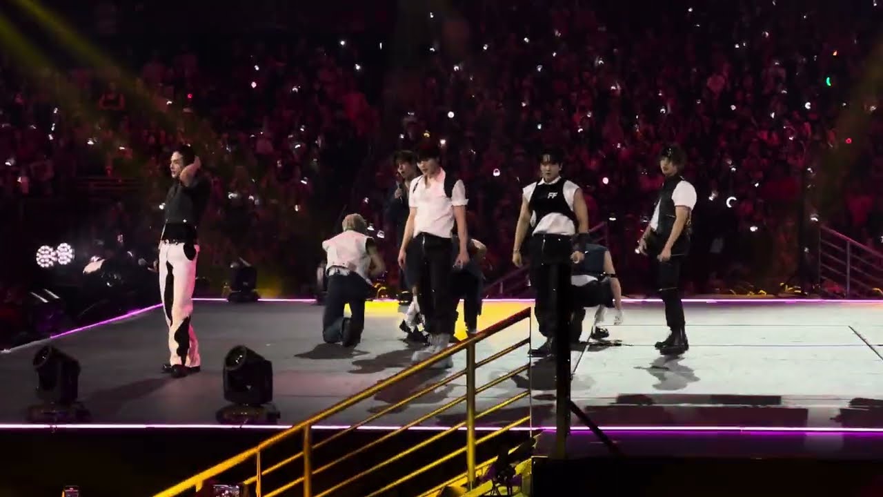 [4KHDR/60FPS] Stray Kids - Super Bowl @ KCON LA 2023 08/20/2023