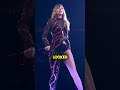 Taylor swift hurt her hand 