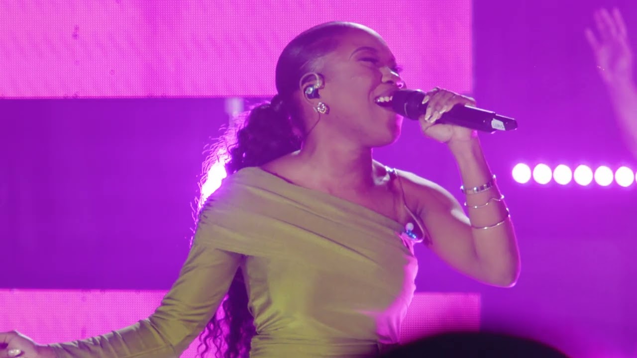 Gundo Nemukula ft Rudzie //Makgona tsohle//live@ Lephalale 