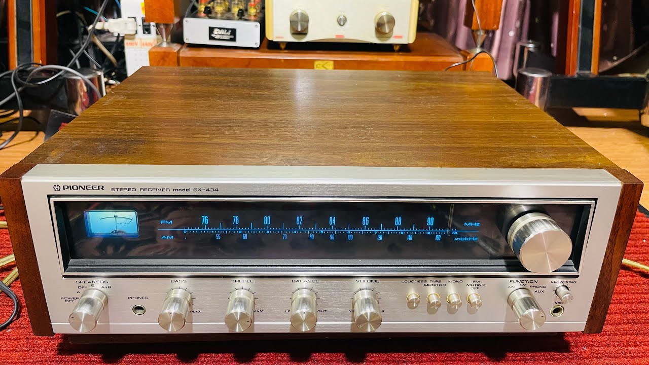 Pioneer SX 434 - Sweet, tube sound in a solid-state configuration