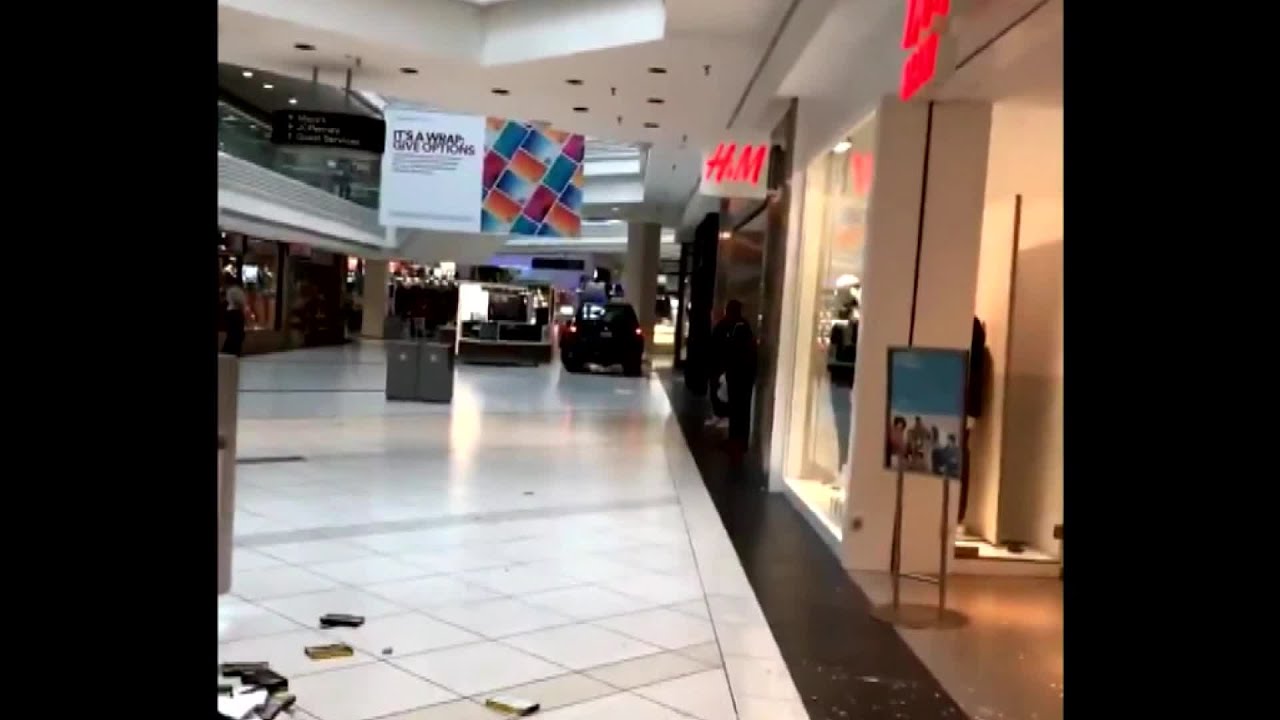 Stores At Woodfield Mall Placed On Lockdown