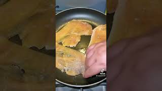 Cómo preparar pechugas de pollo con frijoles refritos y arroz blanco