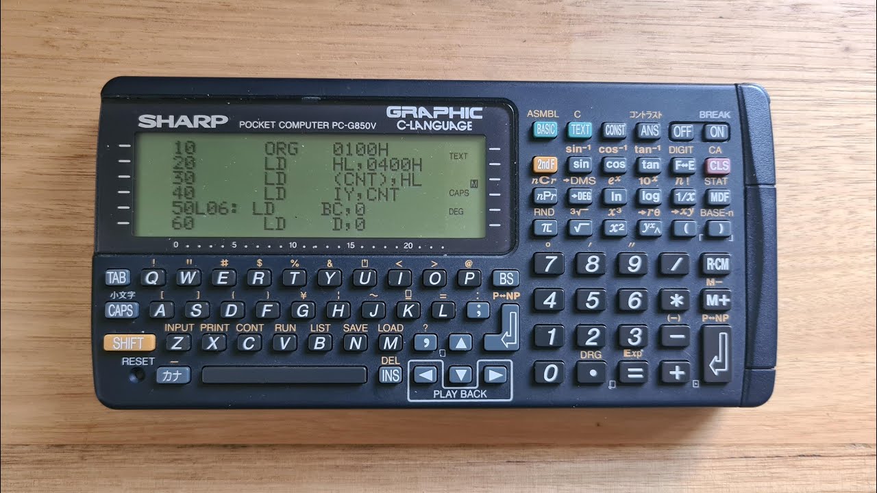 Pocket Computer Sharp PC-1262 (retro programmable calculator