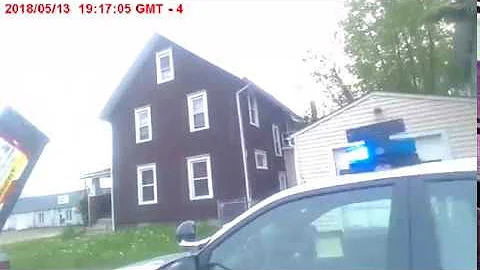 GRAPHIC VIDEO: Man refuses to leave car, police K-...