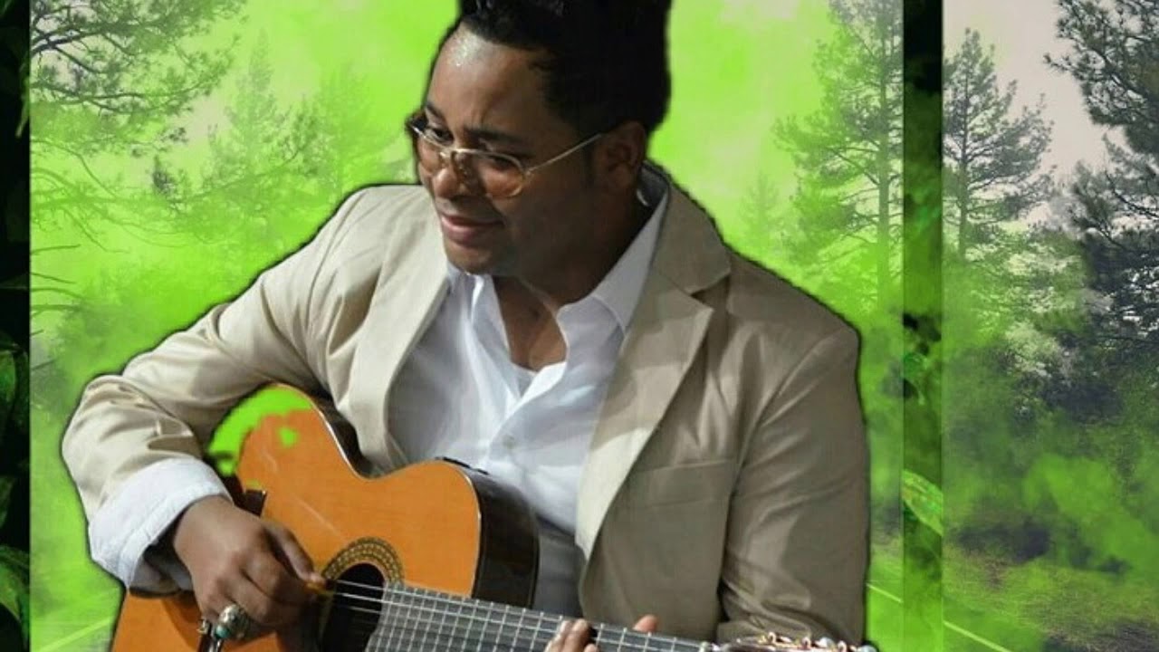 فرقة المنى العمانية عيني ساهره الفنان ادريس السيابي