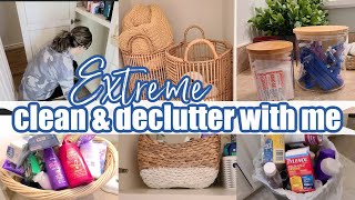 *EXTREME* CLEAN AND DECLUTTER WITH ME / SMALL SPACE ORGANIZING TIPS / BATHROOM CLEAN AND DECLUTTER