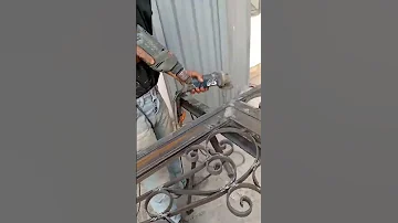 مراحل صنع باب حديد 