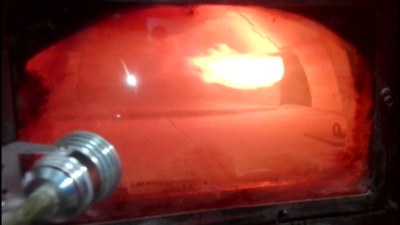 Forno panificio da legna a pellet