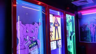 Amsterdam Peep Show In Red Light District | 2 Euros for 2 Minutes | 2026