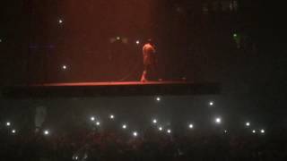 Kanye West - Niggas in Paris (live)