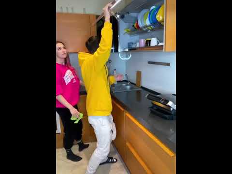 Жаркие танцы тети