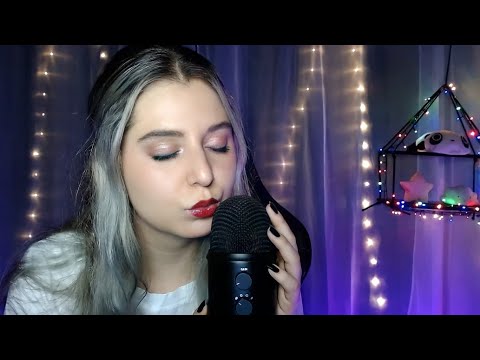 ASMR 100 Kisses