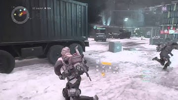The Division DZ 1v1 pistol fight with friends.