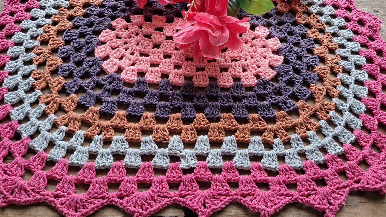 Vídeo Aula do Tapete Sara de 10,00 #crochet 