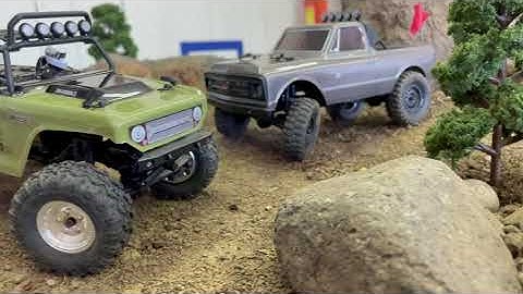 Axial SCX-24 Deadbolt vs C10 What are there differences? Have you been upgrading too much?