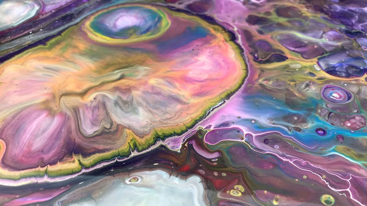 ⁣Acrylic pouring - Flip cup with 30 colors - The galaxy