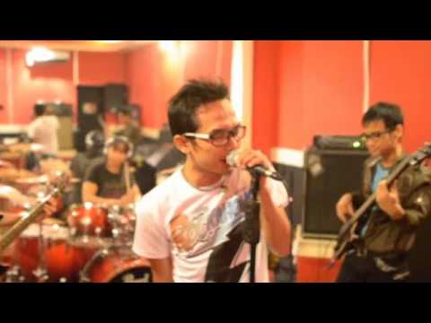 Katy Perry - Firework (Orange Criminal Cover)