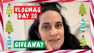 VLOGMAS DAY 30: CLEANING THE BEAUTY ROOM / 2023 (CLOSED)