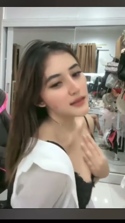 mas tolong bantu remas remasin payudara ku please
