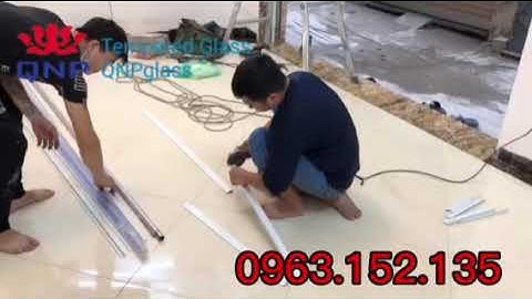 Lắp Nẹp Vách Kính Cường Lực Phố Duy Tân Hà Nội