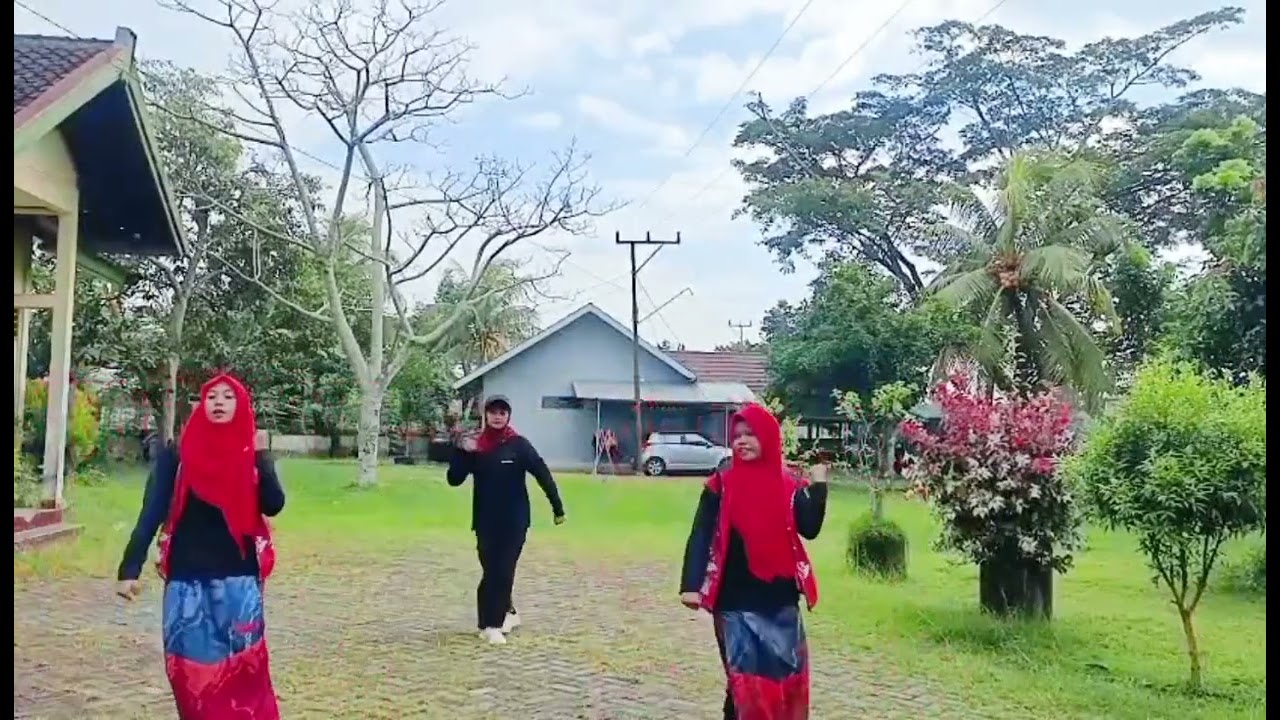 Senam Kreasi Bollywood Kuch to Bata Coreo by Coach Reni | KSN Korda Lombok Tengah