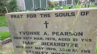 Yvonne Pearson grave