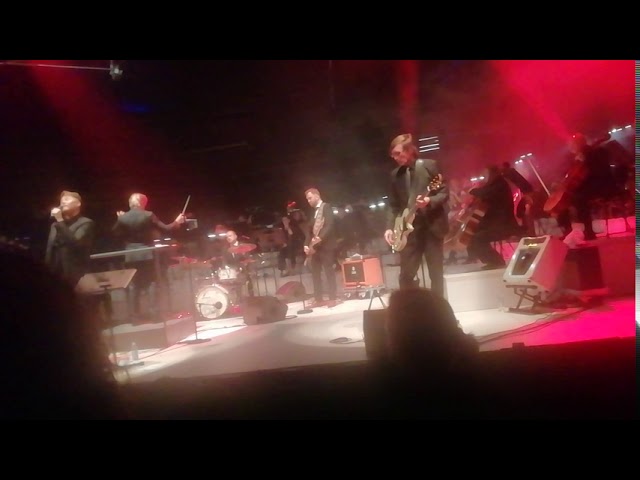 Sleduj Egotrippi & Turun filharmoninen orkesteri - Hyvästi naiset @ Musiikkitalo, Helsinki 10.10.2020 na YouTube