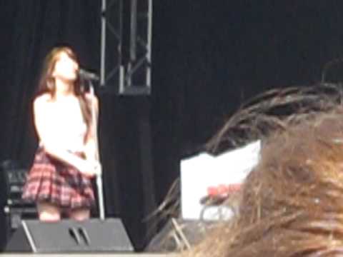 Carly Rae Jepsen Live from Beat Rocks the Block - ...