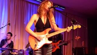 ana popovic at the Bull Run - Unconditional 2014 0414