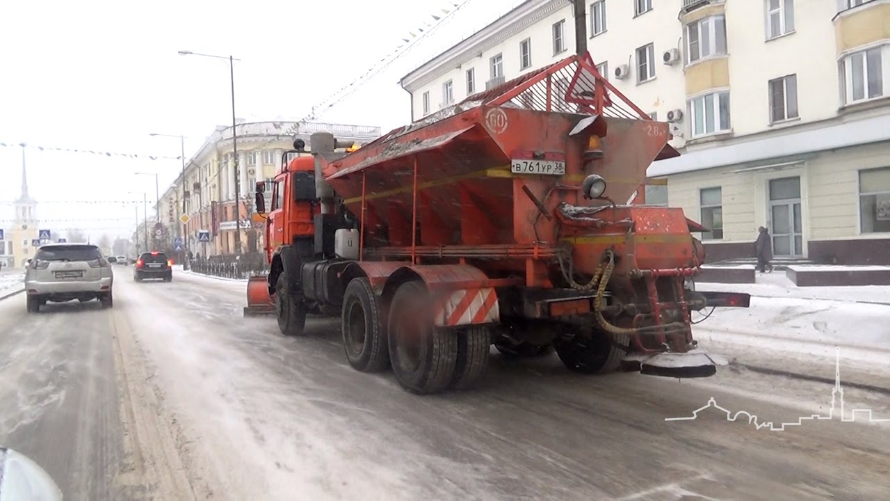 Очистка дорог в Ангарске - YouTube