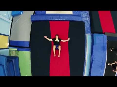 Video till Drönarfilmning i studsmattornas land