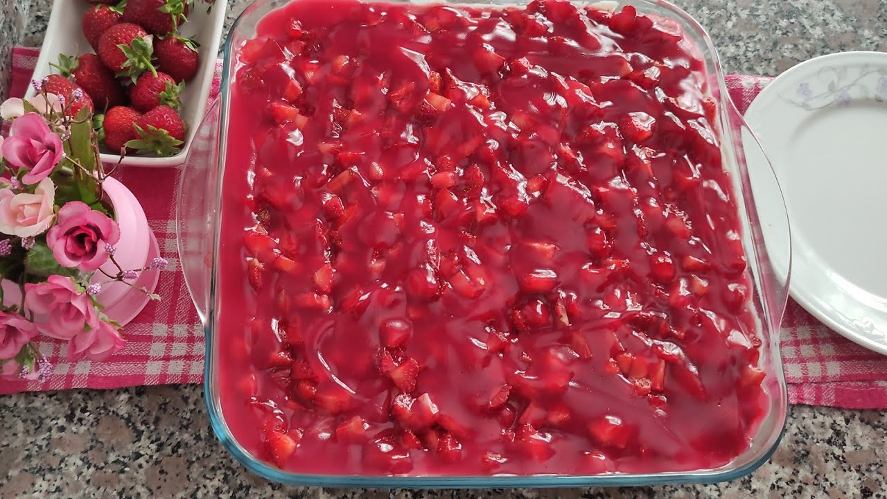 En Kolay Çilekli Kaşık Pasta ???? Böylesini Hiç Görmediniz ????????Bir Avuç Lezzetim