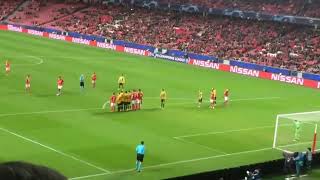 O golaço de grimaldo de livre ao Aek ! Benfica 1-0 Aek ( golo visto da bancada!)