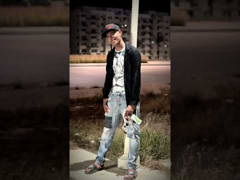 بقول لعيوني بلاش تبكي علي الي حنوني