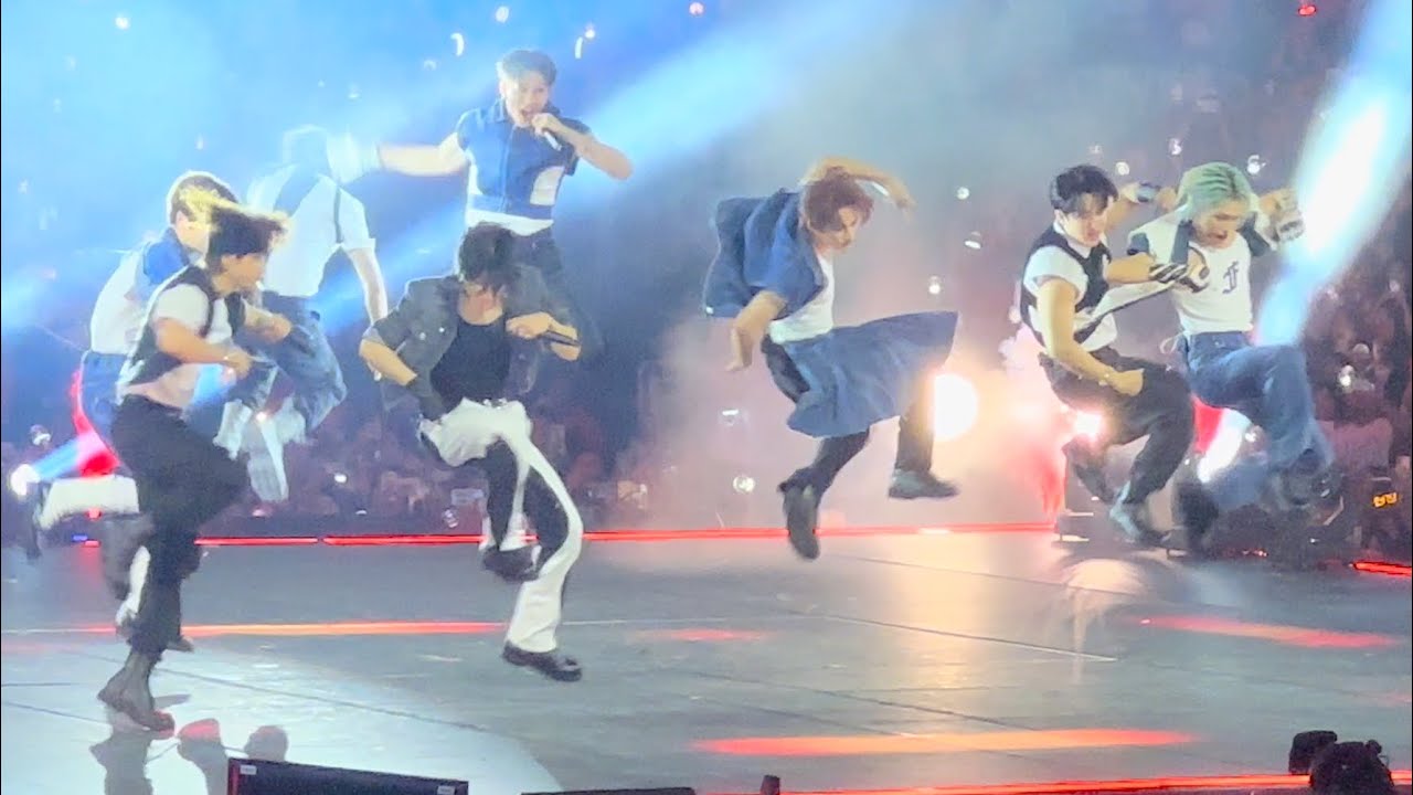 STRAY KIDS - DISTRICT 9 - KCON 2023 (fancam)