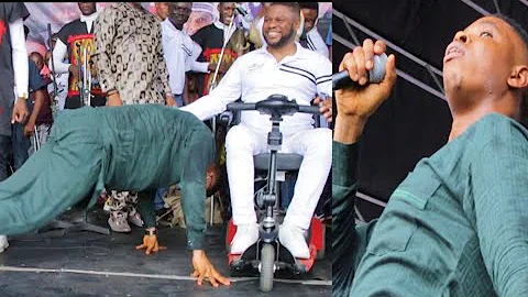Humble! Woli Agba Prostrate For Yinka Ayefele &Muyiwa Ademola, As He Steal The Show With His Dance