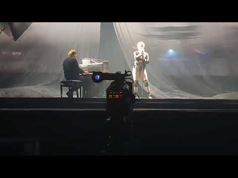 robyn – be mine (acoustic) @ uber arena berlin 2026-07-08