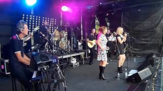 Twenty Five Miles Edwin Starr cover Sarah Collins & Keep The Faith Northern Soul Band