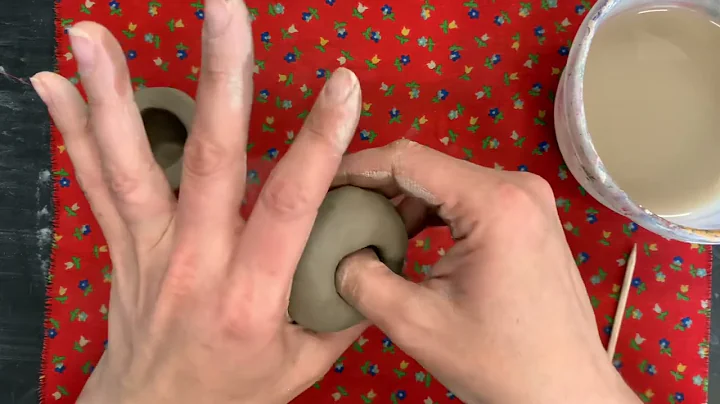 Clay Animal Day 1 : Pinch Pots