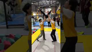 Download Lagu Waar te gaan op 1 mei? Goede plekken om te bezoeken op 1 mei? Goede plekken voor familie-uitjes? Tr MP3