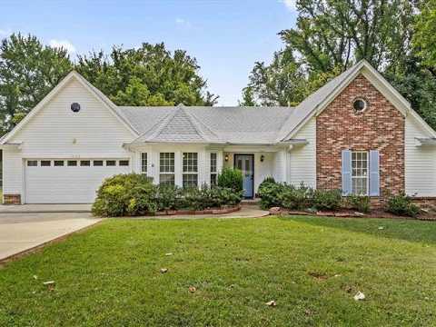 1095 LOCKE-CUBA RD, Millington, TN home video tour