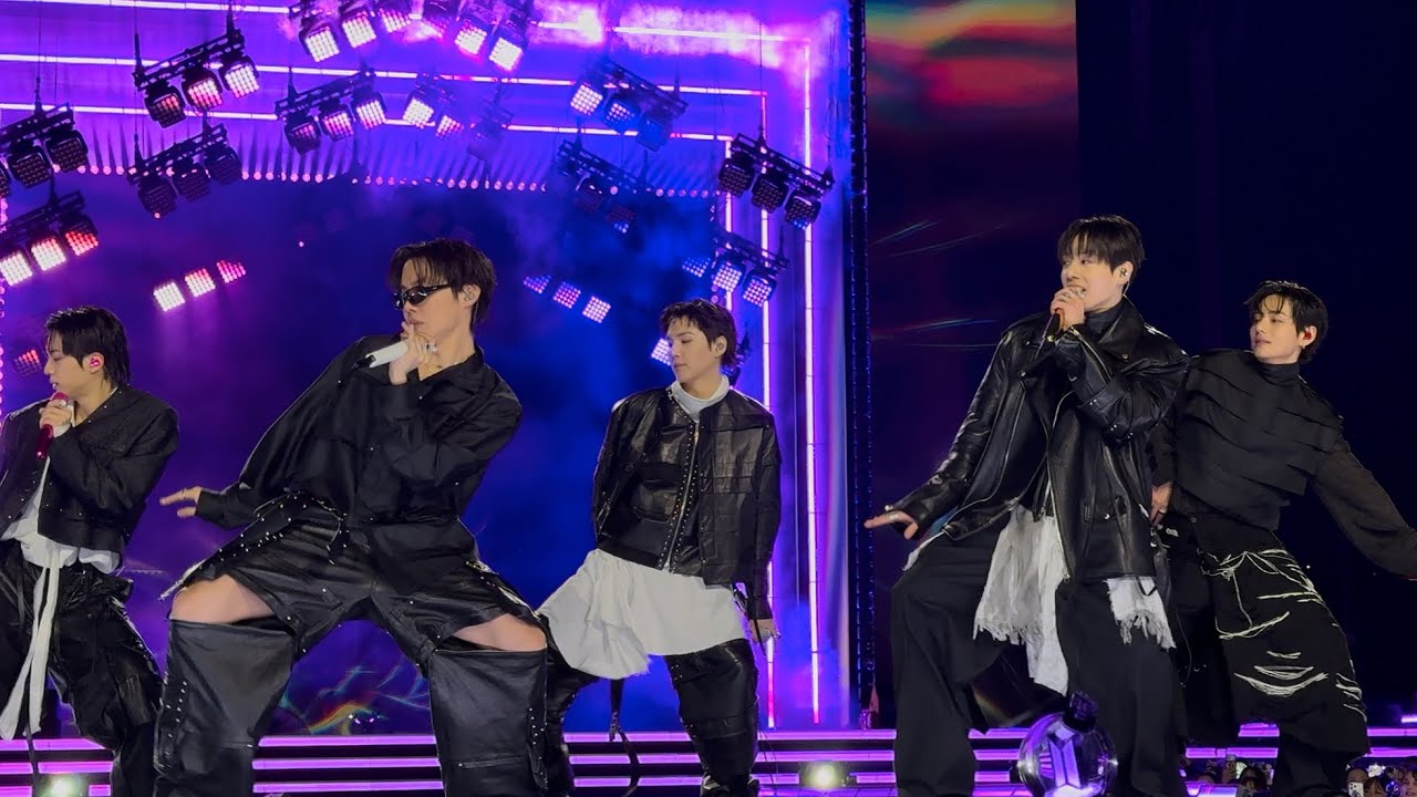 FANCAM 260321 Dynamite BTS The Comeback Live Arirang Gwanghwamun