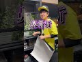 ケージを黒い紙で覆って見えなくしました…