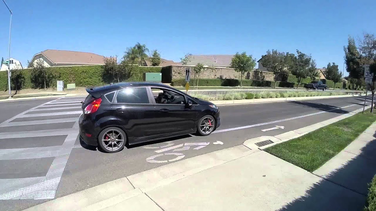 2JR Exhaust - YouTube