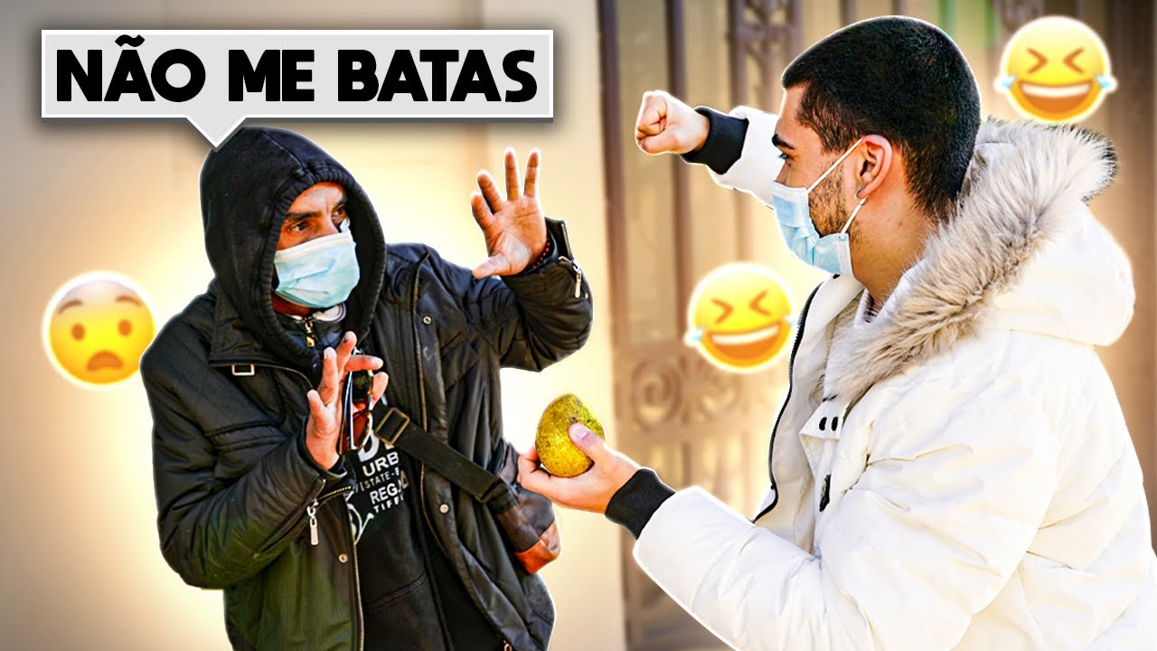 QUERES LEVAR UMA PÊRA?😂 *STREET PRANK*