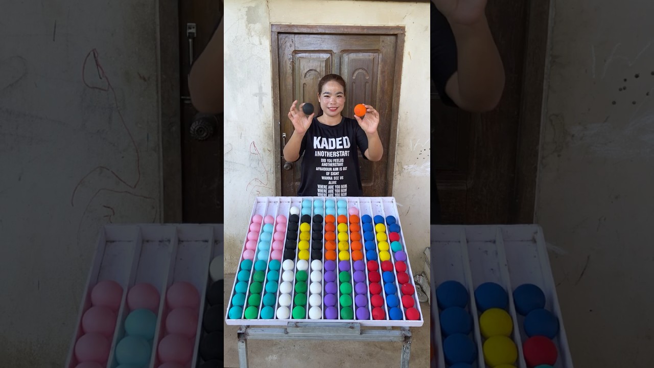 Unique puzzle sort balls game play to train his brain