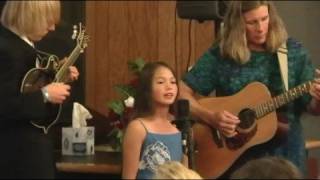 Aissa Lee sings Dimming of the Day chords