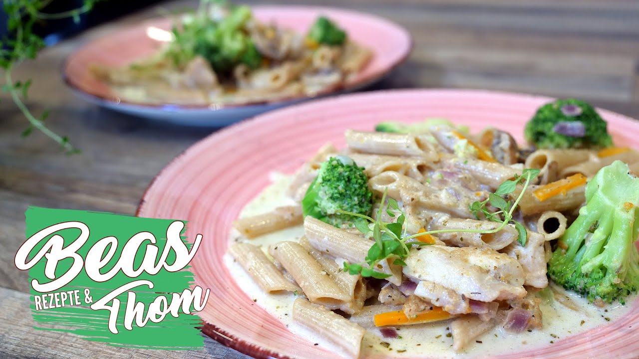 Ein Tolles Pasta Rezept Mit Kase Sahnesosse Penne Chicken Youtube 