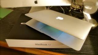 New MacBook Air 13 Inch Unboxing and Start Up 2010